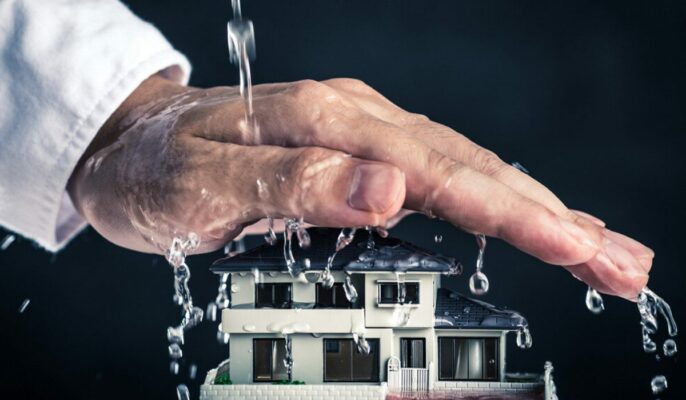 How to avoid the house feeling damp during monsoons?