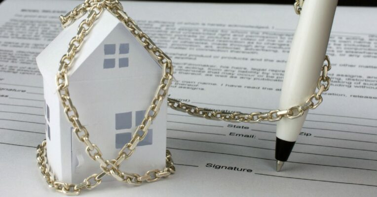 Fortis Healthcare co-owner restrained from selling properties, in bank loan default case