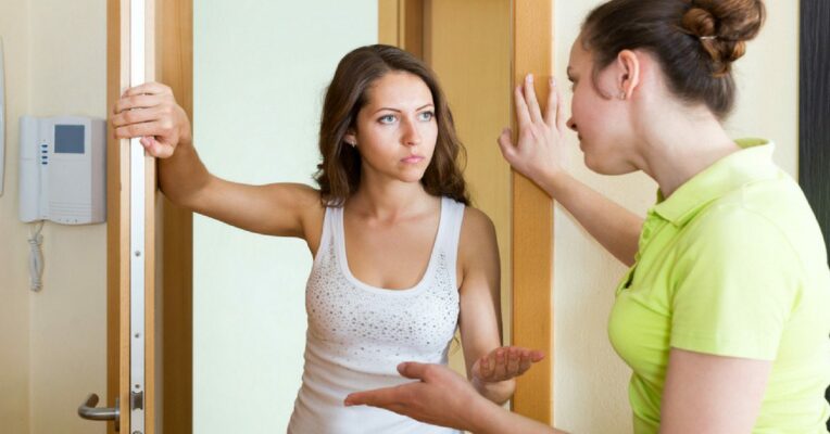 How to check your own conduct as a resident in an apartment