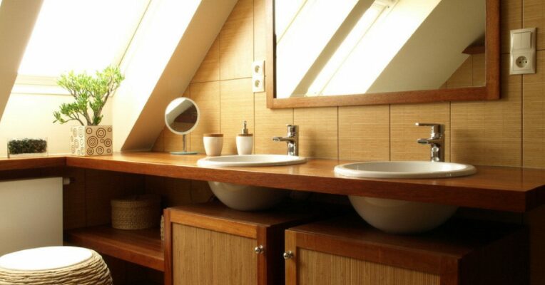 Top 4 hacks for your bathroom