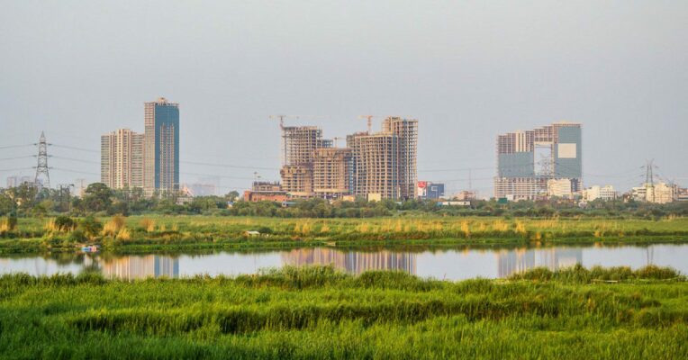 Is the Greater Noida property market gaining preference over Noida realty?