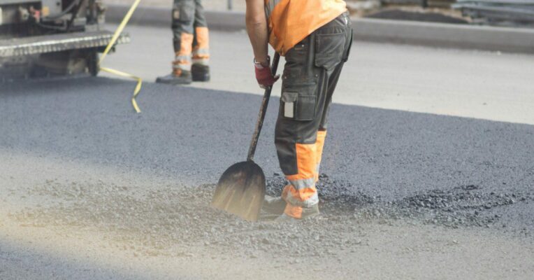 Why not use toll money to repair pothole-riddled roads, asks Bombay HC