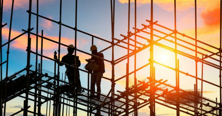 SC pulls up Maharashtra SRA for not registering construction workers