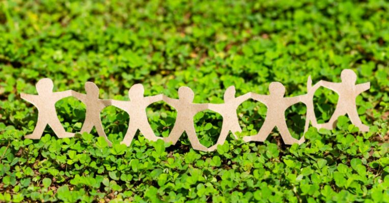 Nagpur residents form human chain, to protest against tree felling for road construction
