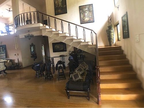 Inside actor Tanuj Virwani’s Lonavala farmhouse