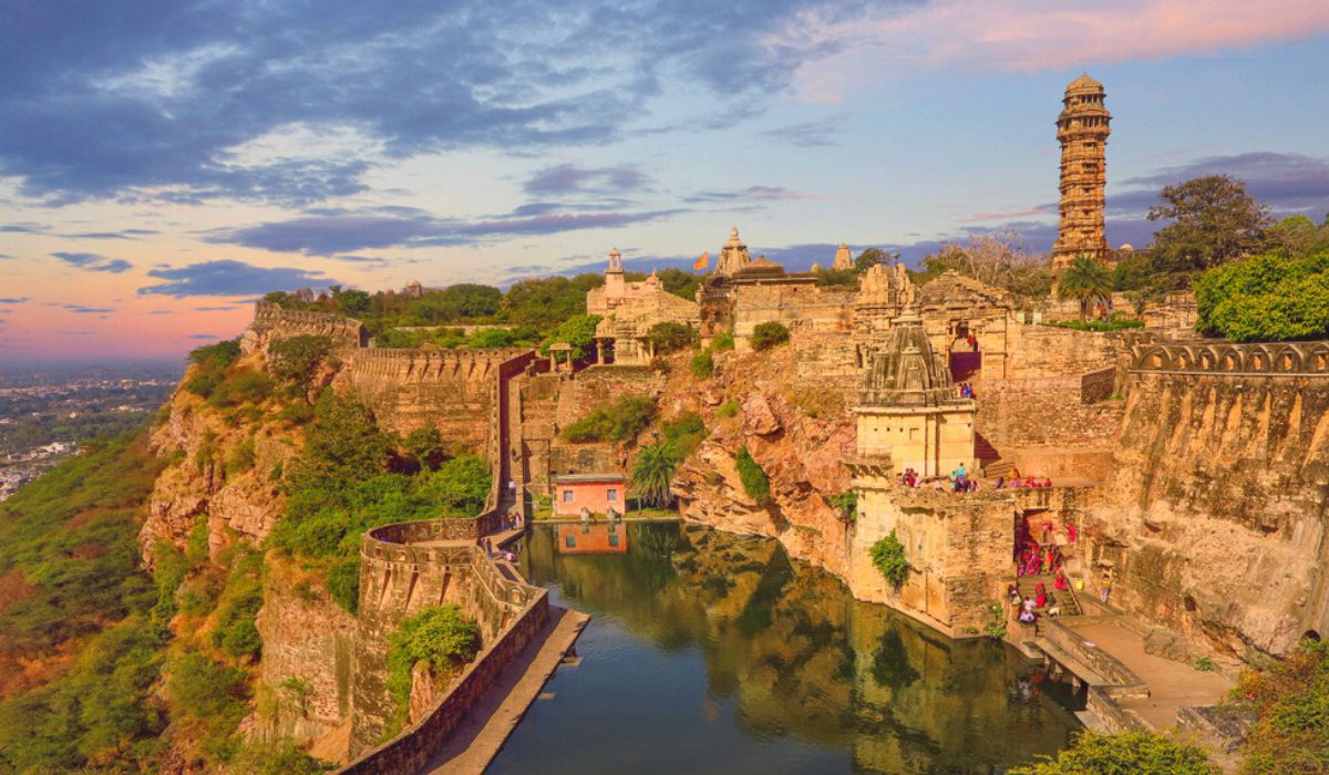 A Rickshaw Tour of Chittorgarh Fort, India - Jonistravelling