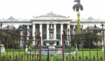 Marble Palace Kolkata: A residence built with 126 types of marbles