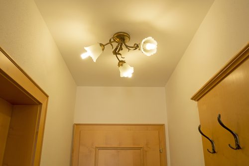 Ceiling lights: How to use Chandelier, Spotlight, Recesses & LED ceiling  light in home decor