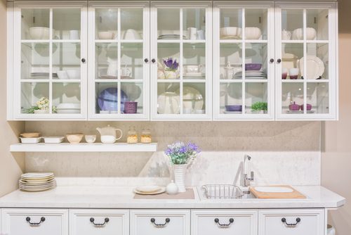 Kitchen shop crockery shelf