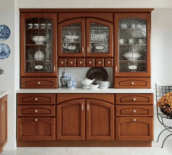 Crockery shelf in 2024 dining room