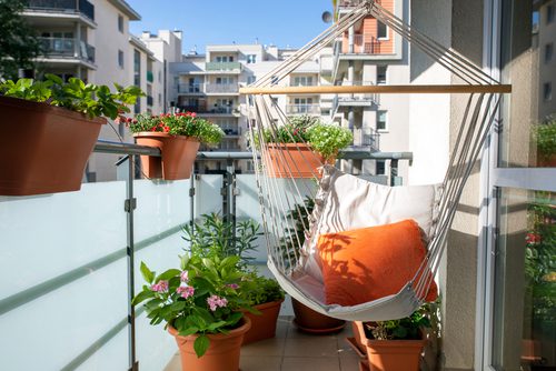 apartment balcony garden