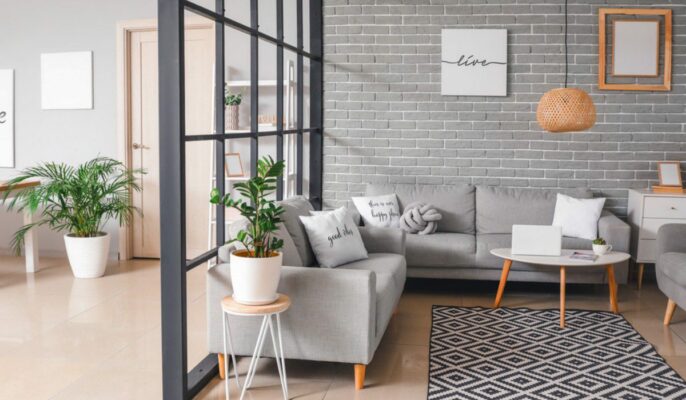 Sliding hall partition