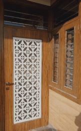 2025 में आपके घर के लिए 29 बेहतरीन मॉडर्न जालीदार दरवाजे के डिजाइन आइडिया