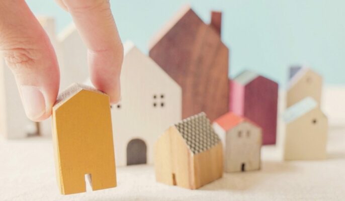 On the auspicious occasion of Gopalkala, the housing scheme of 902 houses available in CIDCO houses was started.