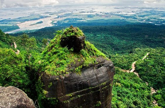 చిరపుంజీలో చూడదగిన అద్భుతమైన ప్రదేశాలు