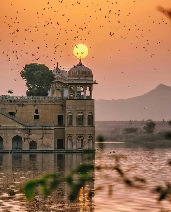 15 unique places to visit in India