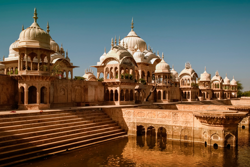 15 unique places to visit in India