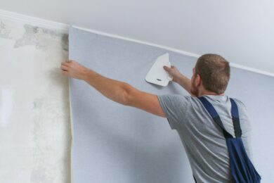 How to put up wallpaper? 