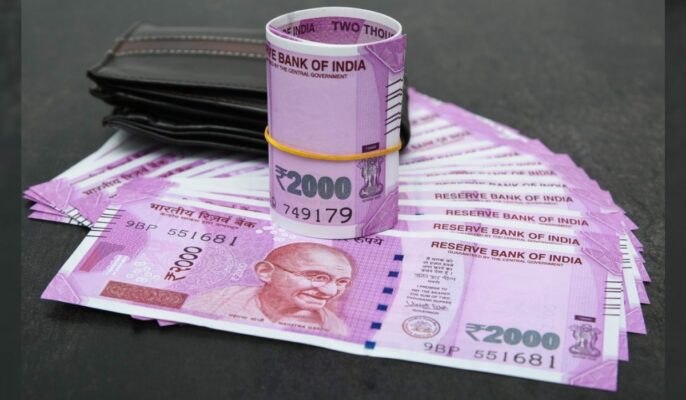 Rs 2,000 noteban: What to do with the currency now?