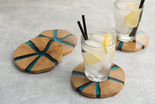 How to make resin coasters?