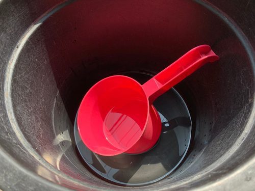 vastu-tips-effects-of-keeping-empty-bucket-in-bathroom