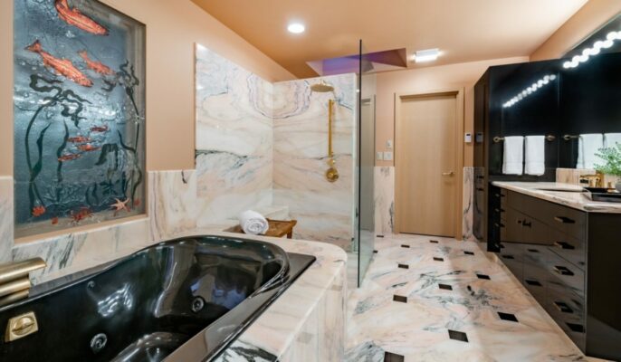 9 benefits of using lacquered glass in your interiors