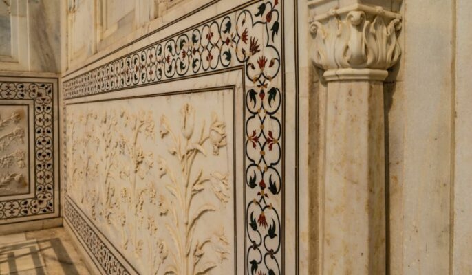 What makes Makrana marble a stone of choice for iconic monuments?