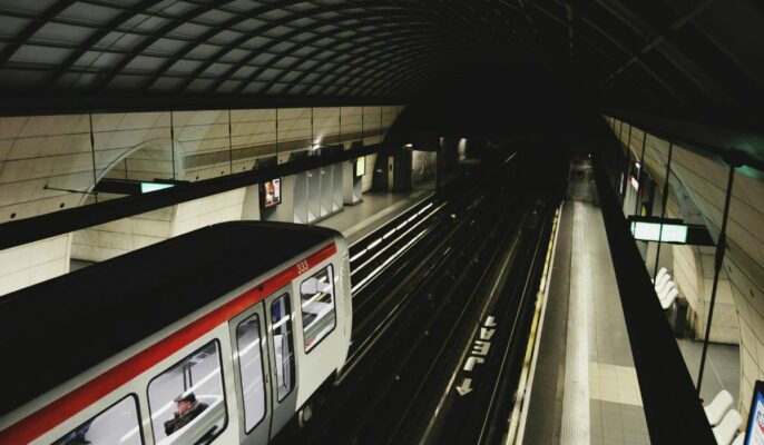Agra metro priority stretch