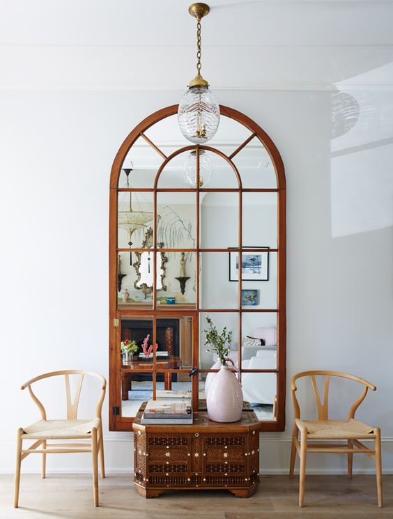 mirrored accent