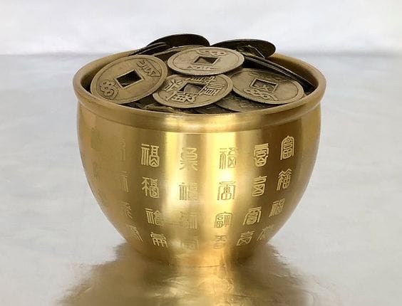 Attract wealth nd prosperity with Feng Shui money bowl