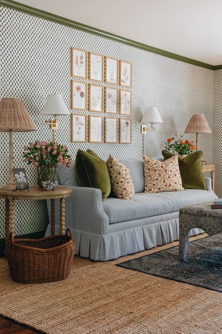 Mastering the art of mixing patterns