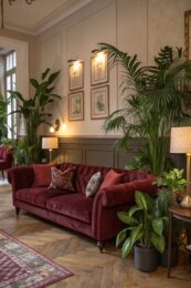 How to decorate your home with wine-red colour