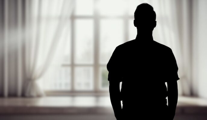 Is it legal for a landlord to enter a rented flat without permission in India?