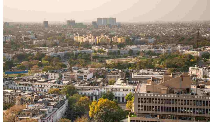 Easy access to metro stations is a key factor that is driving the real estate growth in some localities of Delhi. In this article, we list the top localities to rent near the Delhi Blue Line metro.