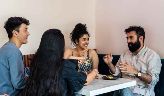 co-living in India, traditional rentals India, co-living vs rental, shared living spaces, co-living benefits, co-living disadvantages, co-living pros and cons, co-living guide for professionals, co-living for students, flexible housing